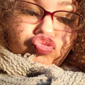 Meet your Posher, Dannessa